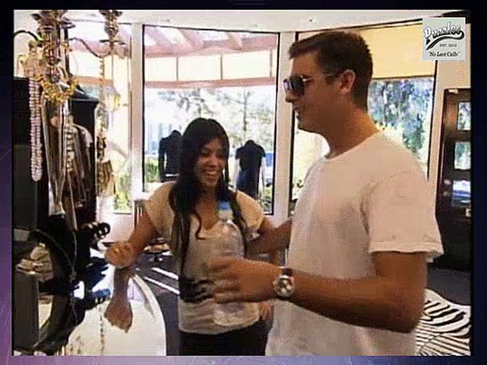 Keeping Up with the Kardashians S01 E01 punchtv