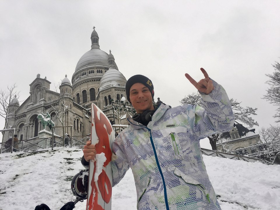 La Butte Montmartre à Paris se transforme en village de montagne