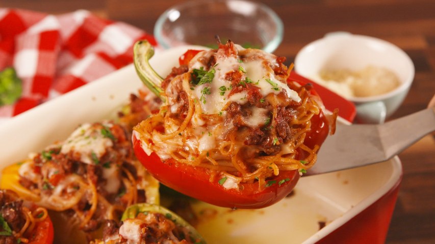 Spaghetti Stuffed Peppers Are The Ultimate Weeknight Dinner Video Dailymotion