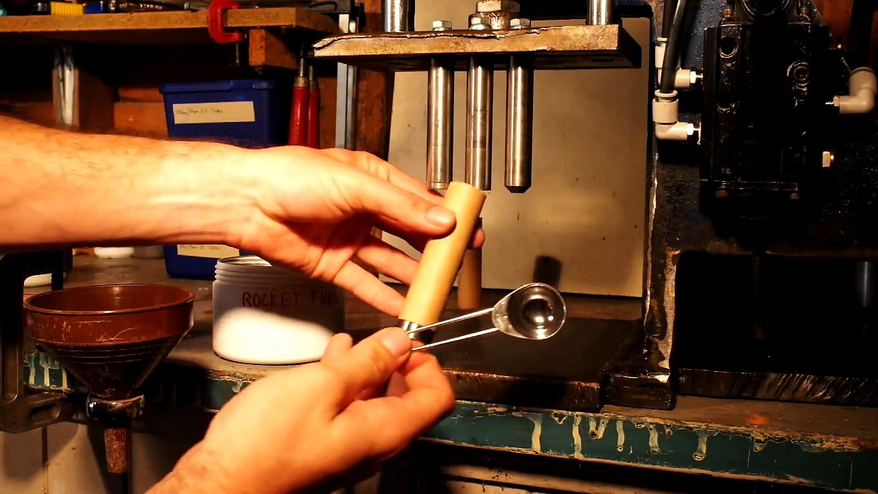 How to make Firework Rockets (Cored Black Powder)