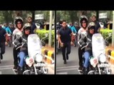 Akshay Kumar Promotes Pad Man On Bike With Female Fan | Bollywood Buzz