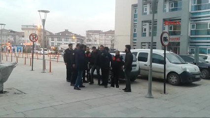 Bursa Lise Öğrencisini Bıçaklayıp Tarlaya Bıraktılar