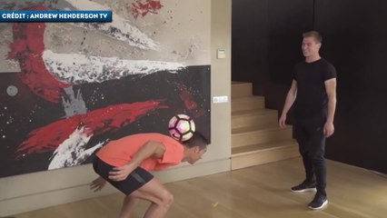 Quand CR7 s'éclate avec un freestyler