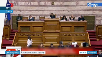 L’Eurozapping : scandale politico-financier en Grèce, haro sur les bijoux suisses