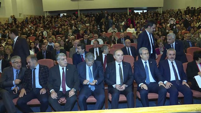 Bakan Özlü: 'Üniversitelerin bilimsel kapasitelerini artırmazsak teknoloji üretemeyiz' - İZMİR