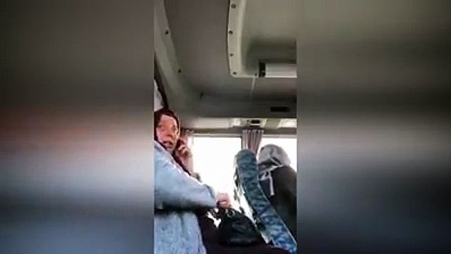 Acemi kamera video sitesi - Her dili konuşan kadın