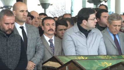 Merhum Türkeş'in özel kalem müdürü Cezaroğlu son yolculuğuna uğurlandı
