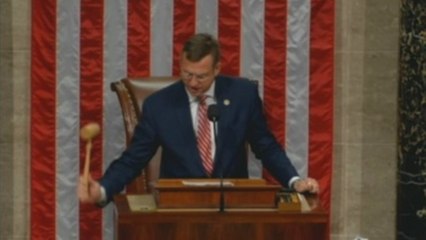 Trump firma los presupuesto y pone fin al cierre administrativo