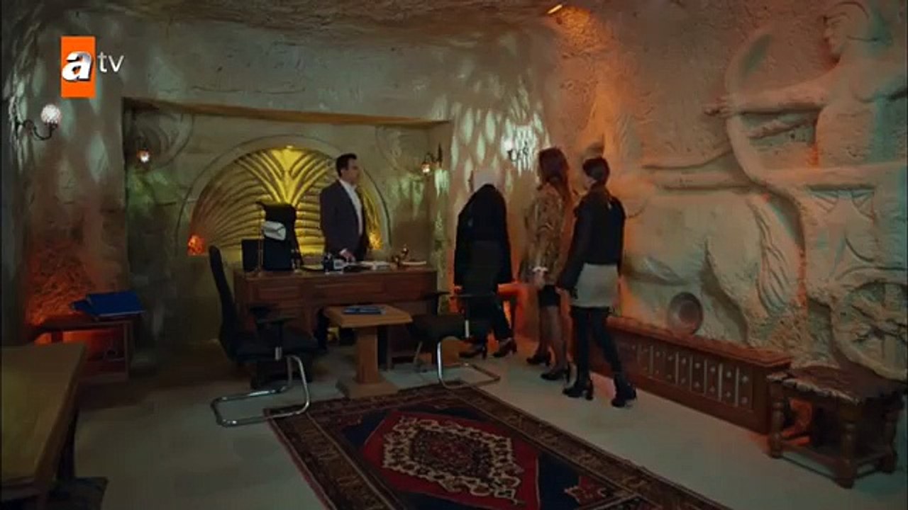 Hasibe bizi evinden kovdu! Aşk ve Mavi 47. Bölüm