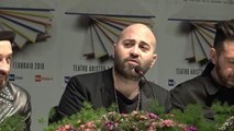 Negramaro: Sangiorgi intona Senza Fiato e ricorda Dolores O'Riordan