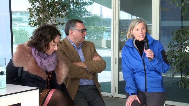 L'Oceanogràfic suelta al mar 20 tiburones 'pintarroja'