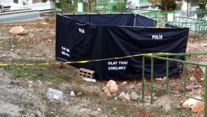 İzinsiz defnedilen bebeğin mezarı açıldı - KAHRAMANMARAŞ