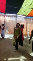 اتنا سیکسی ڈانس آپ نے کبھی نہیں دیکھا ہو گا دیھکیں اور شیئر کریں