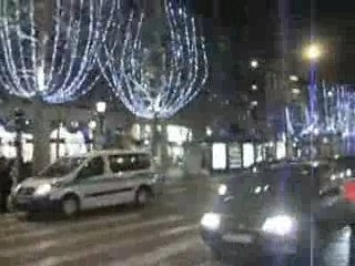 Illumination de Noël sur les Champs Elysées