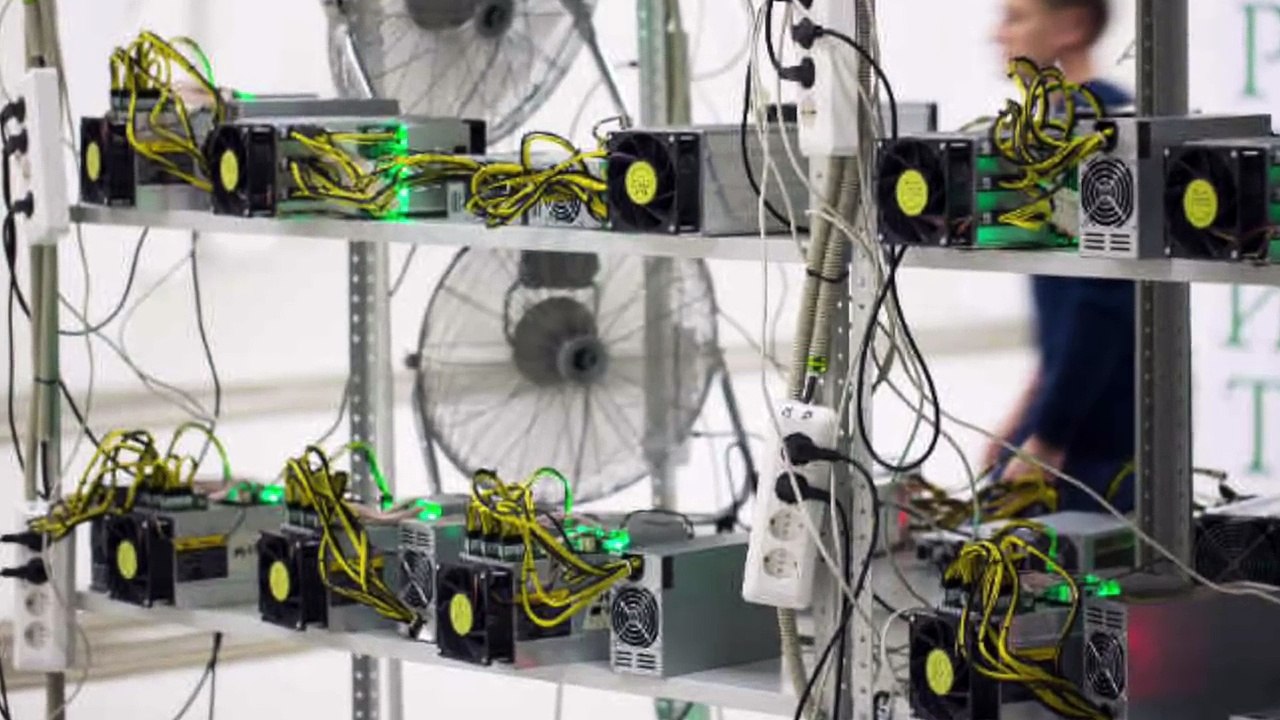 Tech Talks  422 - Redmi Note 5  WhatsApp Calling Charges  157  New emojis  moto z2 force India  (Technical Guruji )