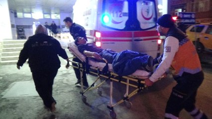 Mahalle Muhtarı Parkta Dolaşan Gençlere Ateş Açtı: 4 Yaralı