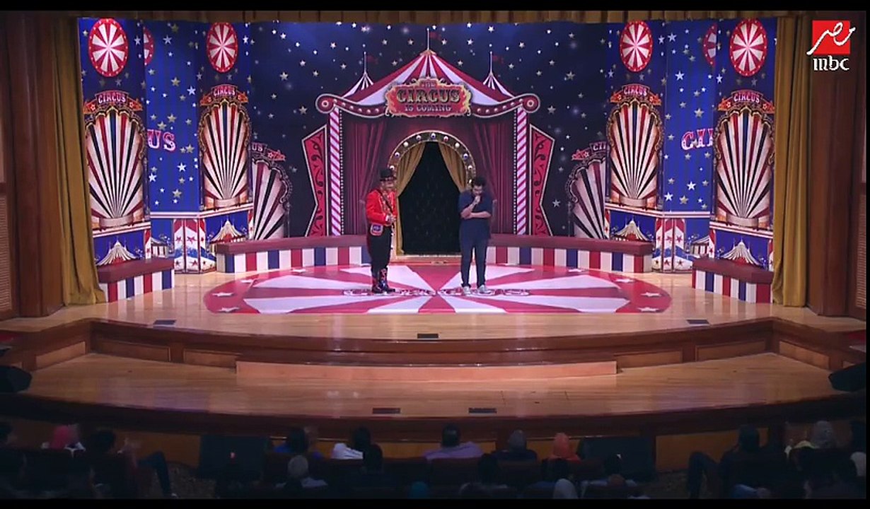 حامد يقلد أصوات الفنانين بتألق بداية من علي الحجار لحد محمد فؤاد