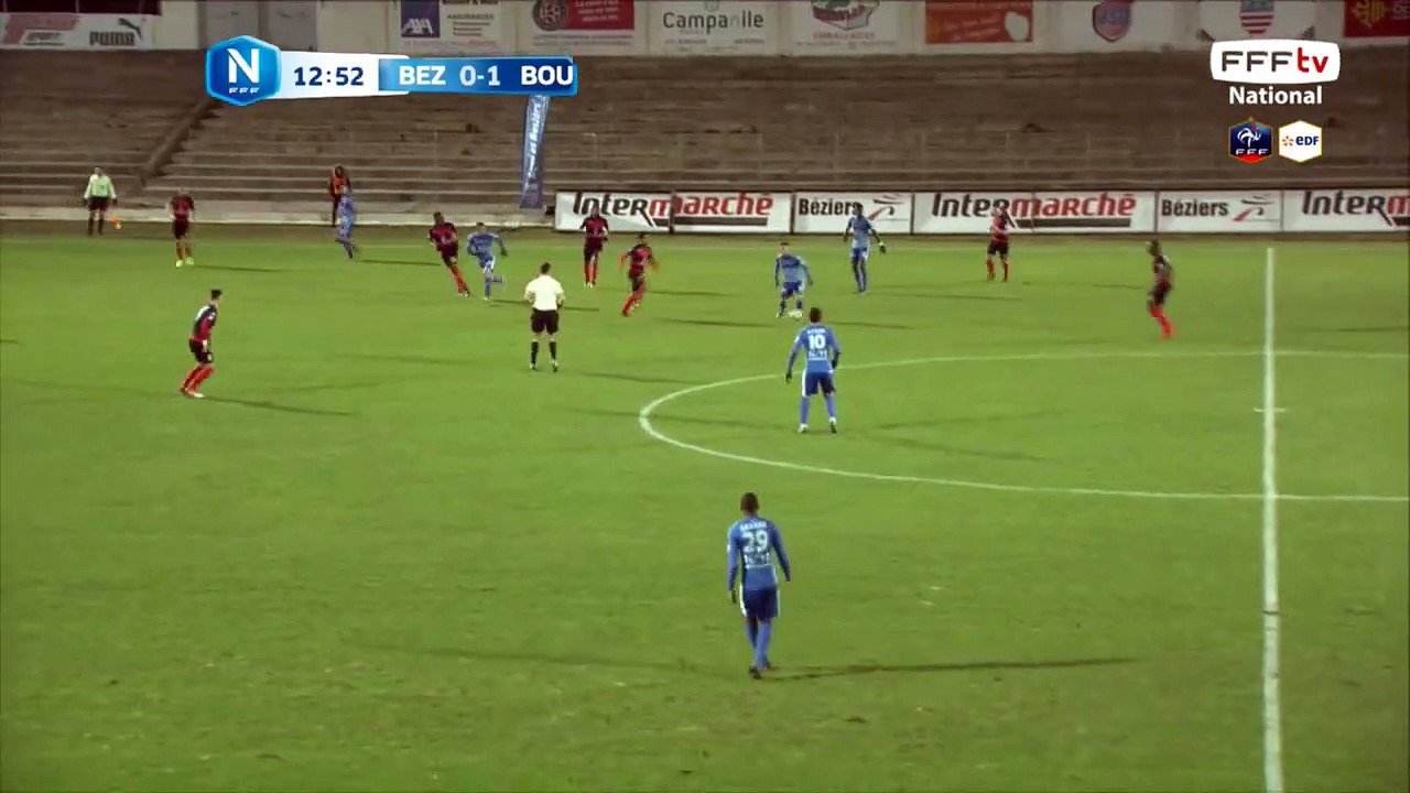 Très belle frappe mais directement capté par le gardien.