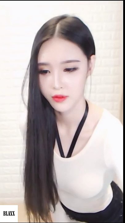 Dance Cover（BGM： Hello Venus  Wiggle Wiggle)