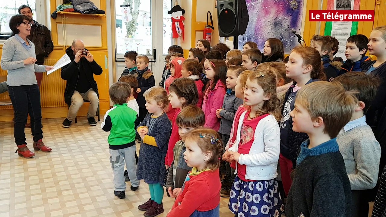 Guingamp : les 40 ans de l'école Diwan fêtés en chanson avec les Frères Morvan