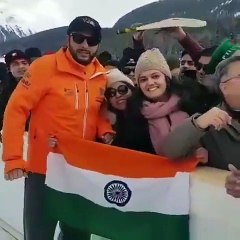 What Shahid Afridi Did With Indian Flag
