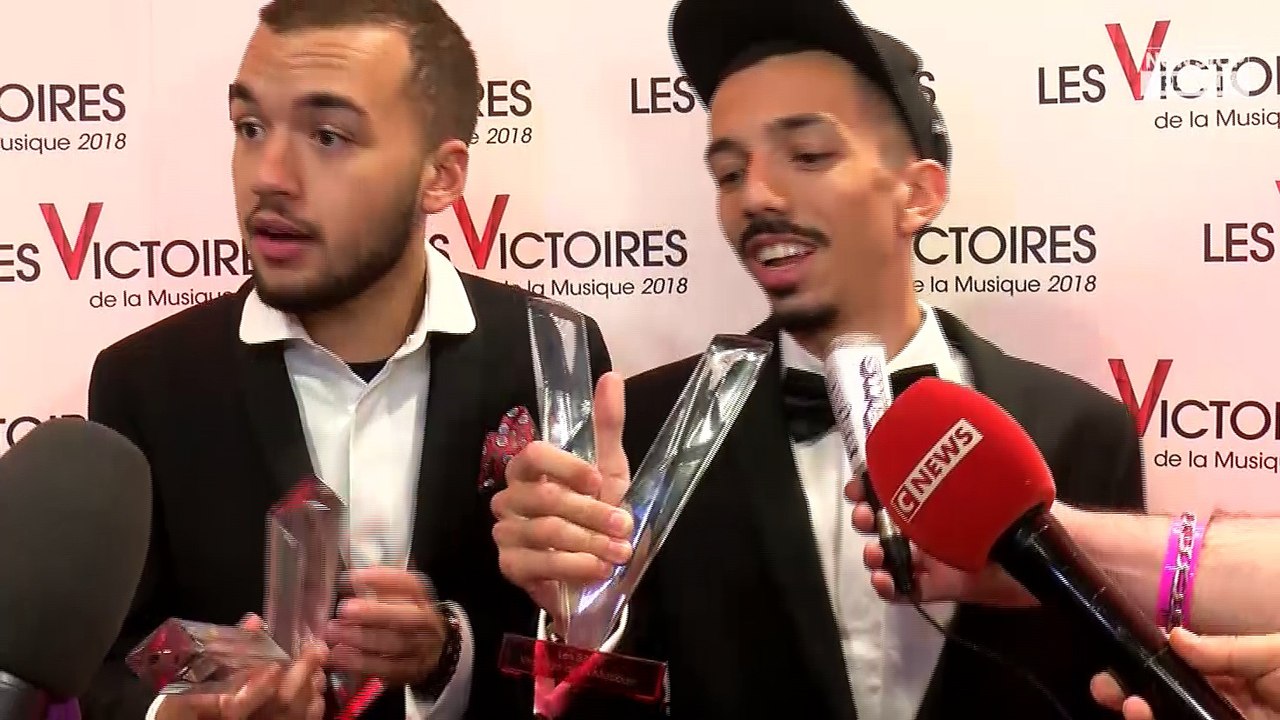 Victoires de la musique : Bigflo et Oli très touchés par leur toute première récompense (Exclu Vidéo)