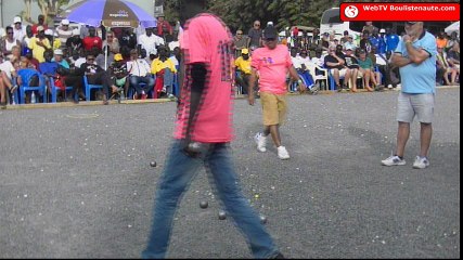 International de pétanque à Saly, Sénégal : Finale Suchaud vs Bio