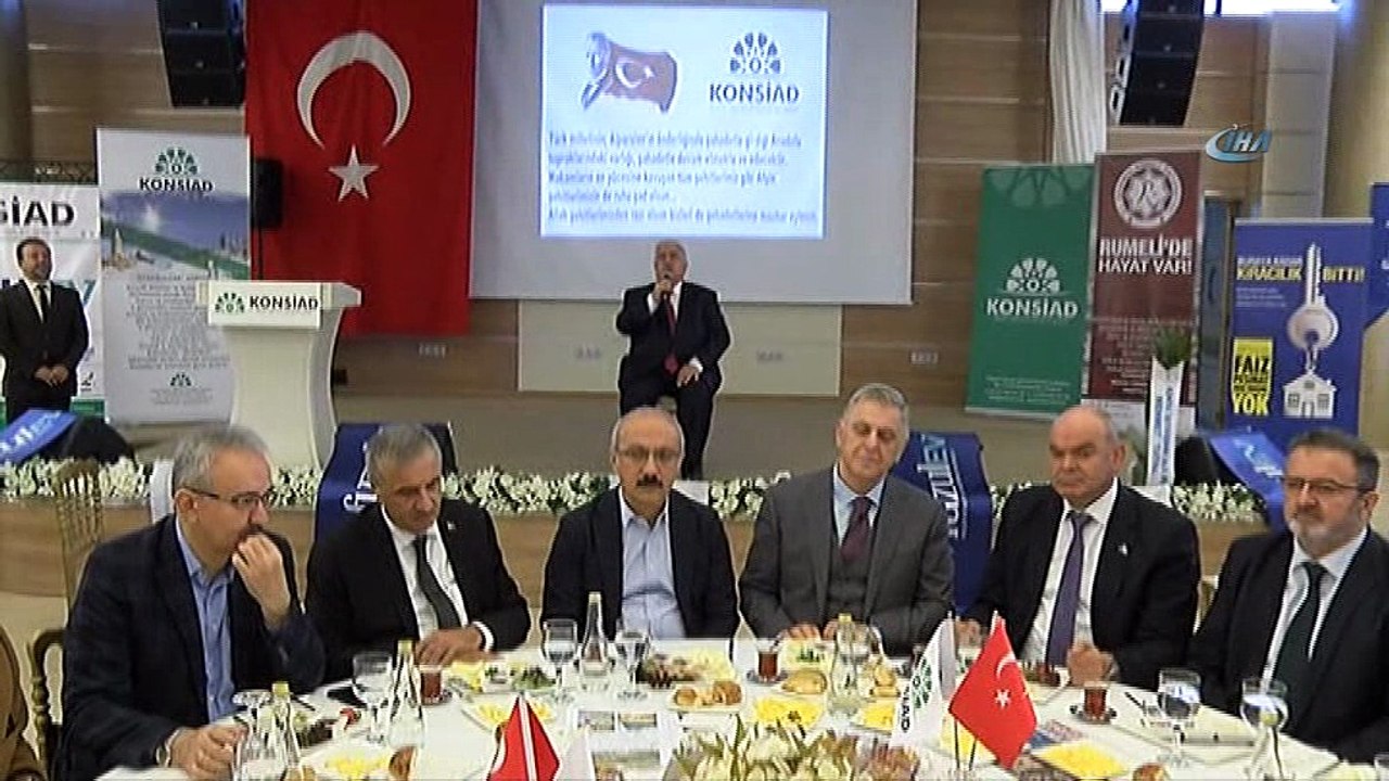 Bakan Elvan: 'Türkiye dururken teröristlerle işbirliğini tercih ettiler'
