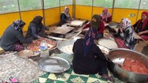 Afrin'deki kahraman mehmetçiğe yöresel yemekler gönderildi