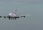 Boeing 747 Makes Bumpy Landing at Melbourne Airport