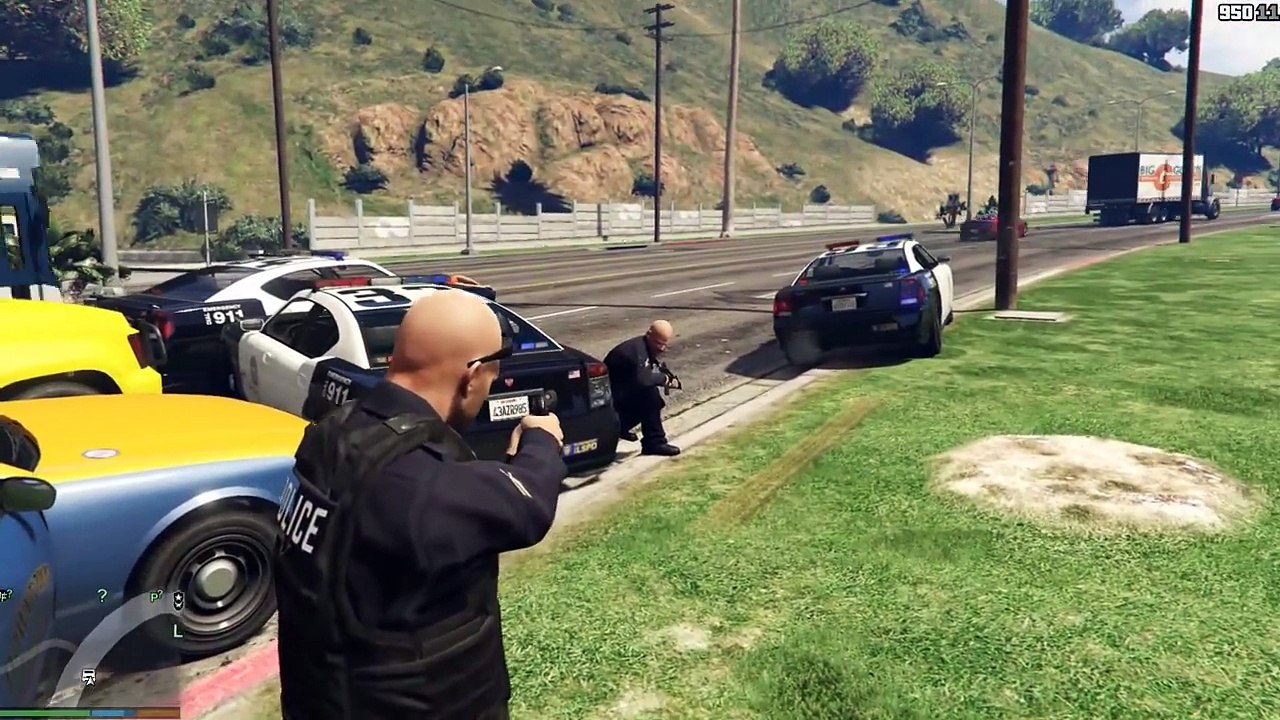Grand Theft Auto V  FBI War vs COP