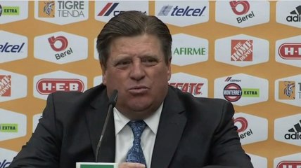 Miguel Herrera y Ricardo Ferretti en conferencia de prensa