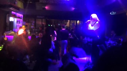 Suavi Çocuklar İçin Sahneye Çıktı