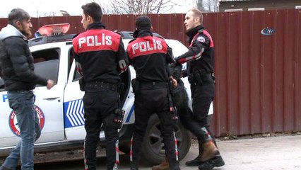 Sokak ortasına tuvaletini yapan gence 124 lira ceza