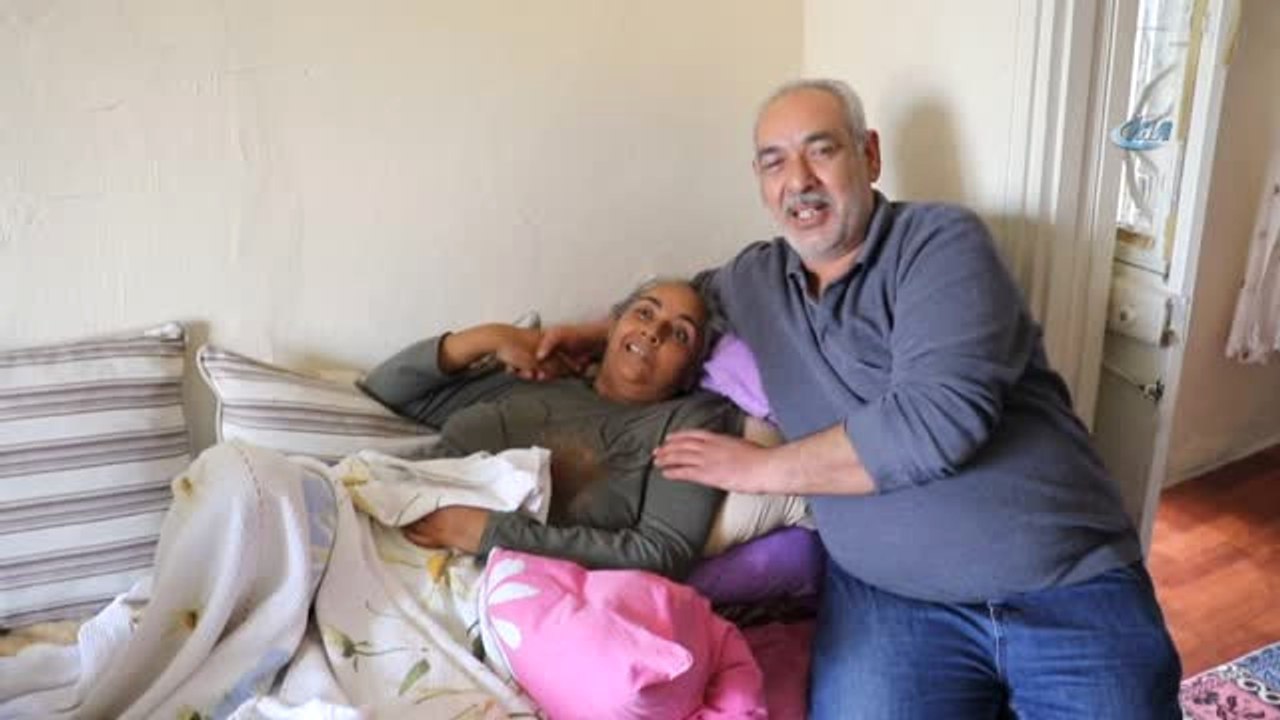 Manisa'da 7 Yıl Önce Boşanan Çift Hasta Yatağında Nikah Tazeledi