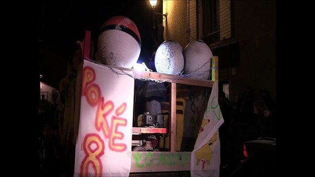 Charentay : défilé humoristique des conscrits de la 8