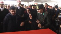 İzmir - Şehidin Annesi 'Kalk Oğlum' Diyerek Tabuta Sarıldı
