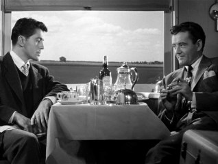 "Extraños en un tren" vista por M. Night Shyamalan ("Strangers on a Train")