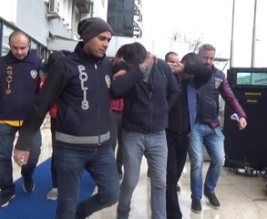 1 Ayda 8 Kamyonet Çalan Hırsızlar Yakalandı