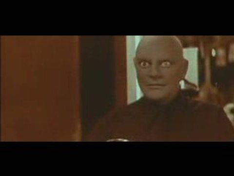 de funés generique fantomas contre scotland yard