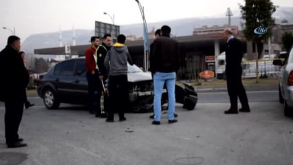 Otomobil Motosiklet ile Çarpıştı: 2 Yaralı