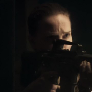 Annihilation Exclusive Clip - 'Bear Takes Shepard'