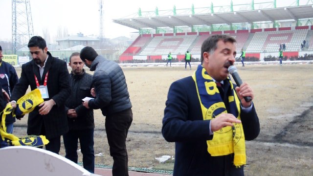 işte ağrının başarısının yanında olan ağrı ak parti il başkanı av Abbas aydın