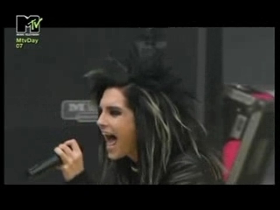 tokio hotel-07.06.15-Spain MTV Day-Raise Your Hands Together