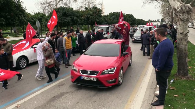 Zeytin Dalı Harekatı'na destek - Çok sayıda vatandaş, Hatay'ın Reyhanlı ilçesine doğru yola çıktı - ADANA