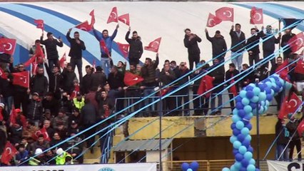 Kütahyaspor taraftarından Mehmetçik'e 'yanınızdayız' mesajı