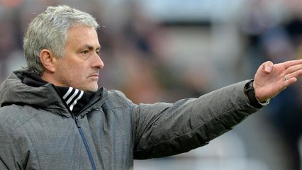 Download Video: Logical to complain about Man United's defending, not referee - Mourinho