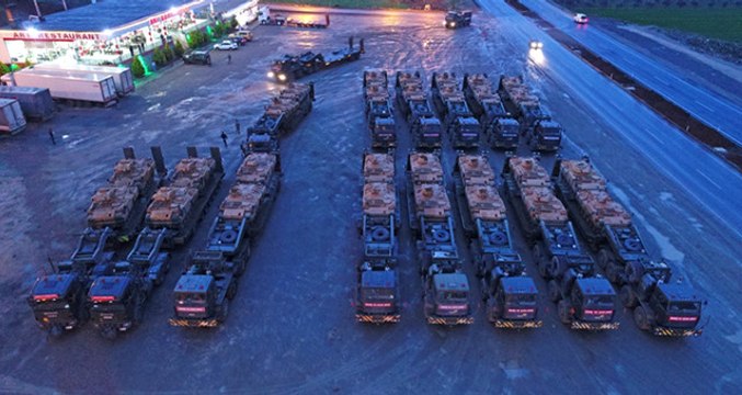 Zeytin Dalı Harekatı Kapsamında Sınıra Zırhlı Araçlar Sevk Edildi