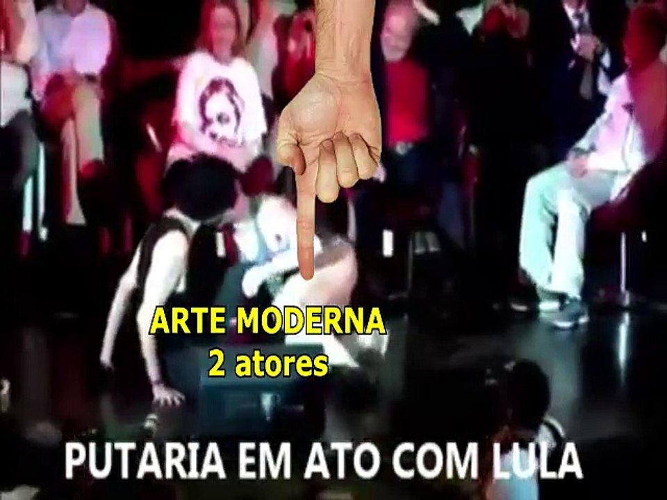 Lula apoiando Arte Moderna, gays se beijando