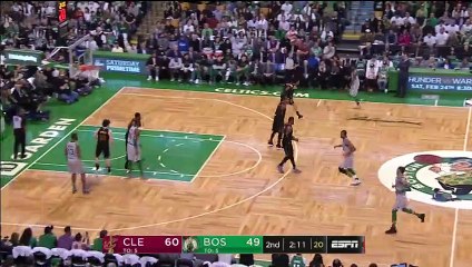 Cedi Osman se rate sur contre-attaque